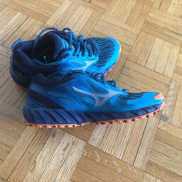 Mizuno Wave Ibuki trail running Gore-Tex shoes - Picture 8 of 12